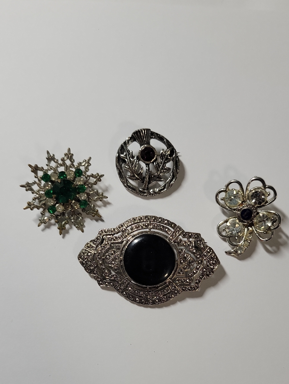 Vintage-Inspired Black and Silver Tone Decorative Brooch Pin
